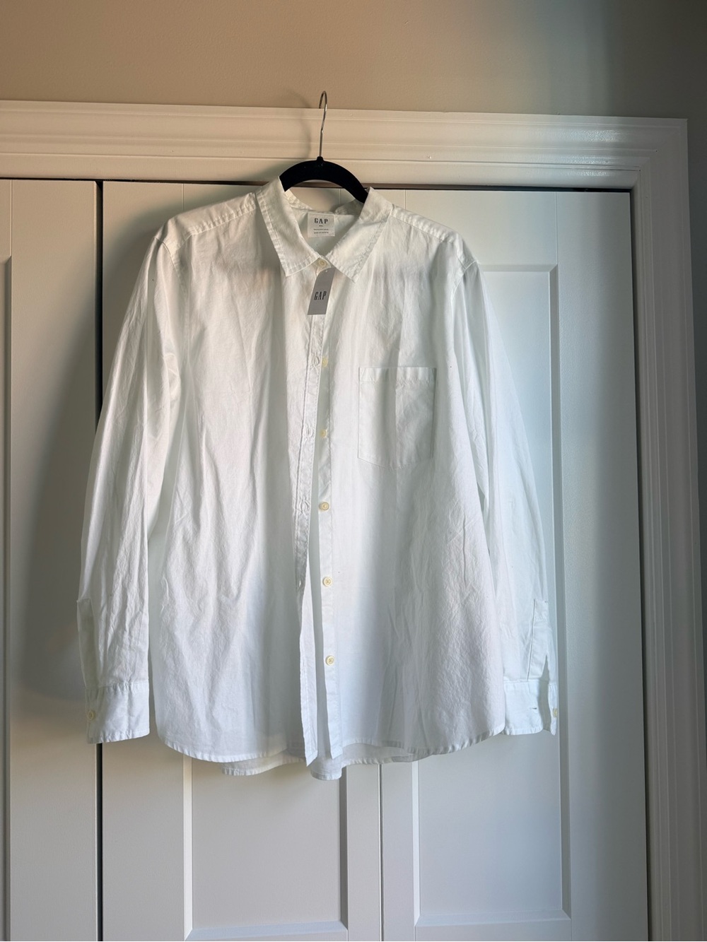 GAP White Long-Sleeve Cotton Button-Down Shirt